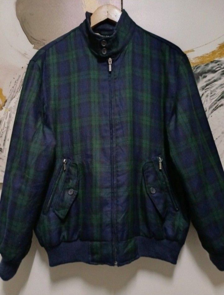 Vintage Plaid Bomber Jacket - Navy & Green (Category: Coats, Jackets and Outerwear) located in Manila. Submitted by coolriver.2ce20b (Listing ID 1449105931, Image 3). Description: ctual size using inches Armpit to Armpit 22 Lenght/26.5 fittings is Boxy Large Excellent Condition, Issue:0 Message if you have any other question about sizing. ΑΞ We do shipping nation wide I'm also open for video call so that you can see the item you 're interested to