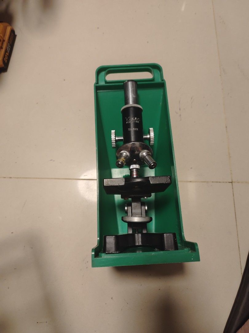 Vixen Mighty 800 Microscope with Case (Category: Medical Supplies & Tools) located in Manila. Submitted by georgelmar99205 (Listing ID 1449306435, Image 1). Description: - Vixen microscope - Includes original green carrying case - Rotating turret with three objective lenses - Functional focus knobs - Ideal for educational use or hobbyists.