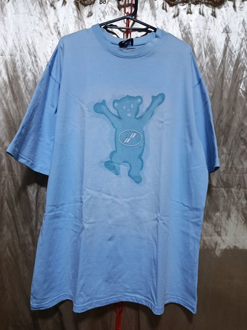 WE11DONE Bear Graphic T-Shirt Light Blue (Category: Tshirts & Polo Shirts ) located in Jasaan. Submitted by eliwhomp (Listing ID 1449278520, Image 1). Description: - Light blue WE11DONE T-shirt - Features a blue bear graphic on front and back - Made in Korea - 100% Cotton - Ideal for your streetwear collection - 23.5 × 30.