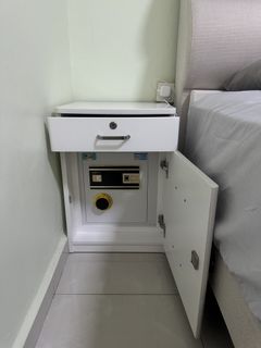 (Category: ) located in . Submitted by cel1n3 (Listing ID 1449143739, Image 1). Description: .