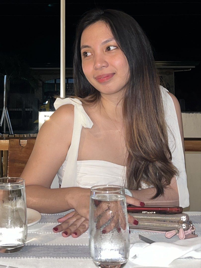 White Ruched Corset Top with Tie Straps (Category: Sleeveless) located in Pasay City. Submitted by faye_xoxo (Listing ID 1449225578, Image 3). Description: - White ruched corset top - Features tie straps on shoulders - Sweetheart neckline - Cropped length Best Fit XS-S! No flaws, neat in person!.