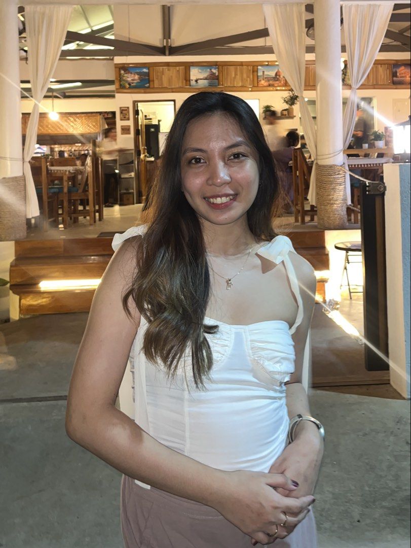White Ruched Corset Top with Tie Straps (Category: Sleeveless) located in Pasay City. Submitted by faye_xoxo (Listing ID 1449225578, Image 2). Description: - White ruched corset top - Features tie straps on shoulders - Sweetheart neckline - Cropped length Best Fit XS-S! No flaws, neat in person!.