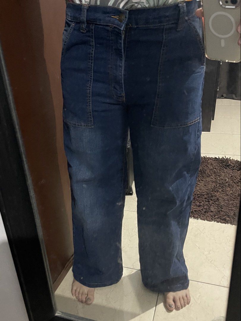 Wide Leg Stretch Denim Jeans (Category: Jeans) located in Mandaluyong City. Submitted by blzstr (Listing ID 1449280376, Image 2). Description: - japan dark wash wide pants - Size L - stretchable jeans fabric - thick quality material - Two large utility pockets on the front - Button and zip closure - Comfortable denim blend.