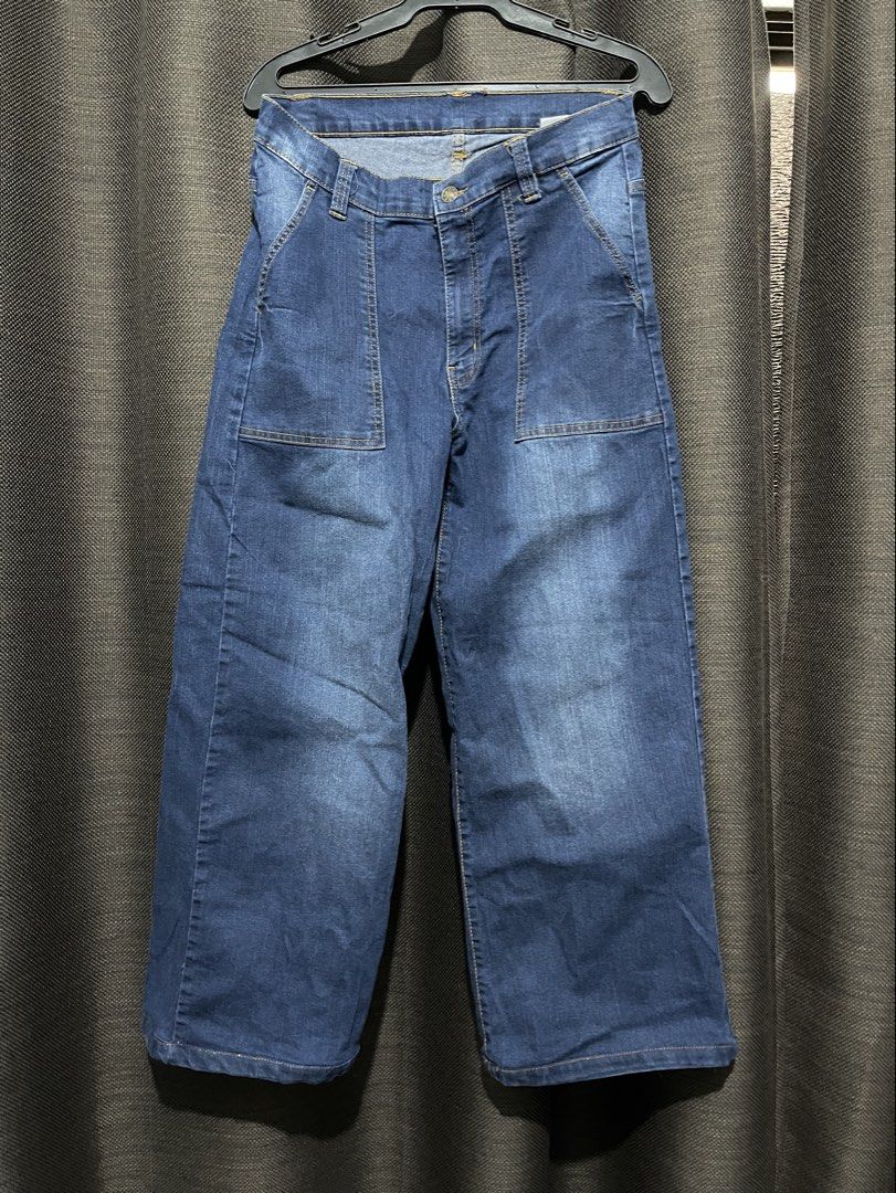 Wide Leg Stretch Denim Jeans (Category: Jeans) located in Mandaluyong City. Submitted by blzstr (Listing ID 1449280376, Image 3). Description: - japan dark wash wide pants - Size L - stretchable jeans fabric - thick quality material - Two large utility pockets on the front - Button and zip closure - Comfortable denim blend.