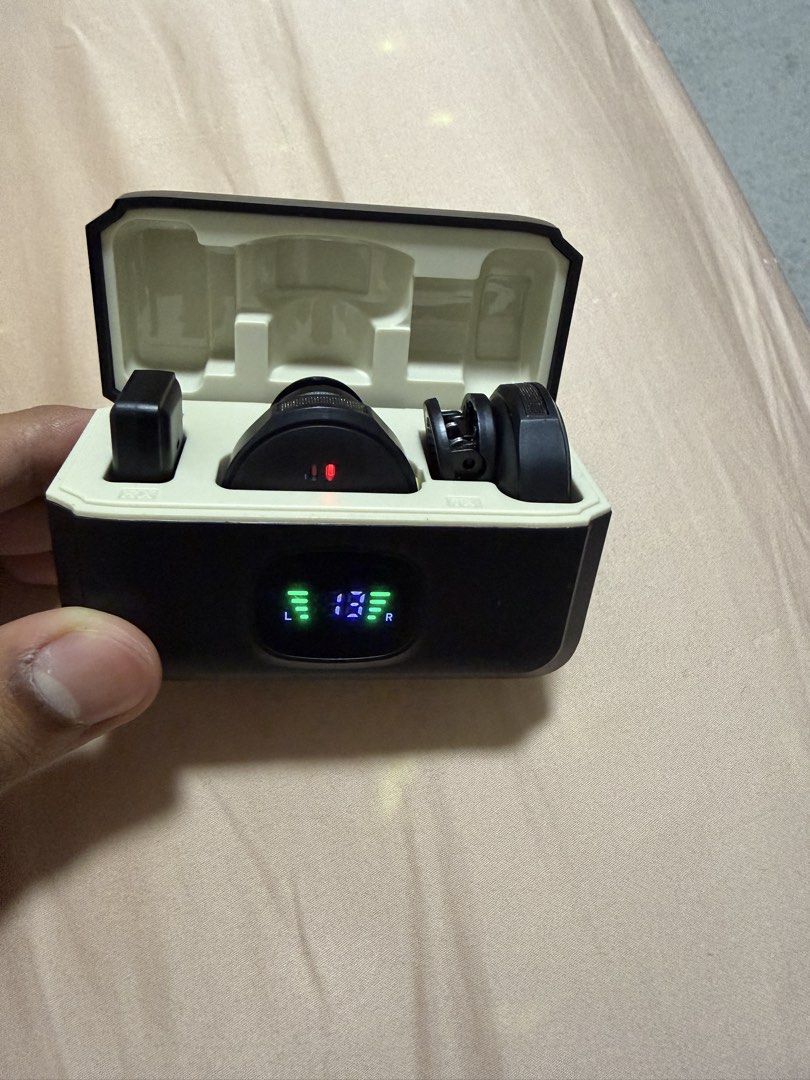 Wireless Microphone with Lightning adapter507592691313561601