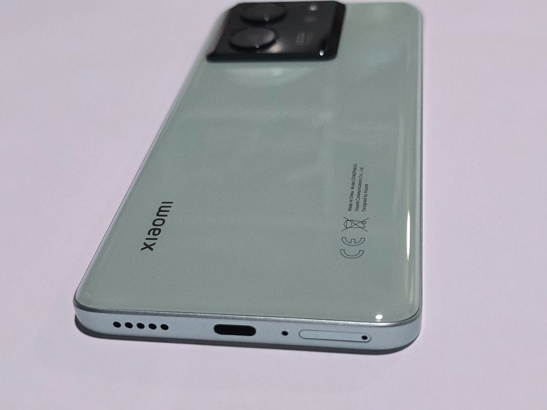 2023 Xiaomi 小米 13T 5G (12+256GB), 6.67" AMOLED, Android 15, open line, 5000mAH battery, MTK 8200 Ultra （分類：Xiaomi 小米）位於 Hong Kong。 由 2025sell 提交（商品編號 1449302033，圖片 2）。簡介： 淨機, body only. USBC 叉電, USBC charging. 工作正常. work properly. ======================================= https://price.com.hk/product.php?p=601838 上市日期： 2023年9月 網絡制式： 5G,4G,3G,2G 作業系統： Android 13, MIUI 14 處理器： MediaTek Dimensity 8200-Ultra 顯示屏： 6.67吋 面板/背光： AMOLED 解像度： 2712 x 1220 螢幕