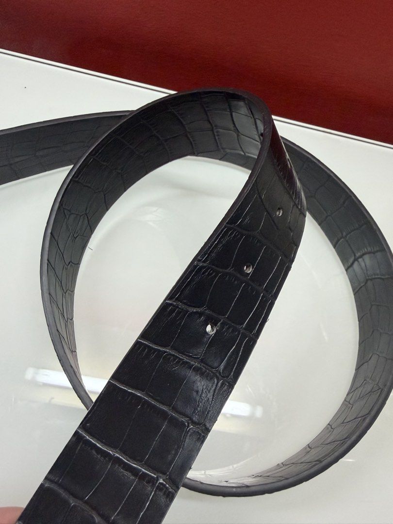 Zara black belt with silver buckle (Category: Belts) located in Manila. Submitted by coolandchic (Listing ID 1449259855, Image 3). Description: Belt length without buckle 41 inches .