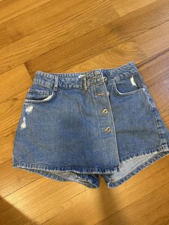 (Category: ) located in . Submitted by elelenaleee (Listing ID 1449229152, Image 1). Description: .