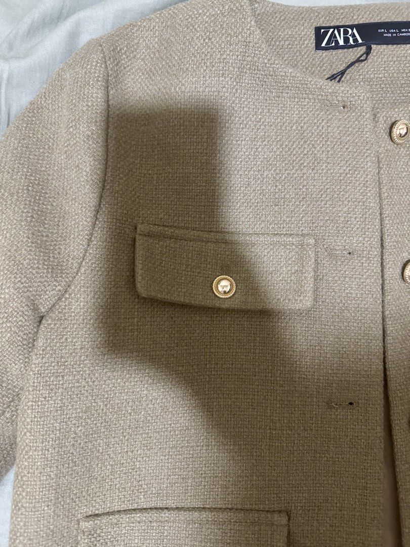 Zara Textured Cropped Jacket with Gold Buttons (Category: Coats, Jackets and Outerwear) located in Mandaluyong City. Submitted by chubs08 (Listing ID 1449297159, Image 2). Description: - Authentic Zara cropped jacket - Sage textured fabric - Round neckline with gold button closure - Two front flap pockets with gold button details - Fully lined - Size L - Made in Cambodia Never used,just stored! Original price posted. No defect and issues.🌈.