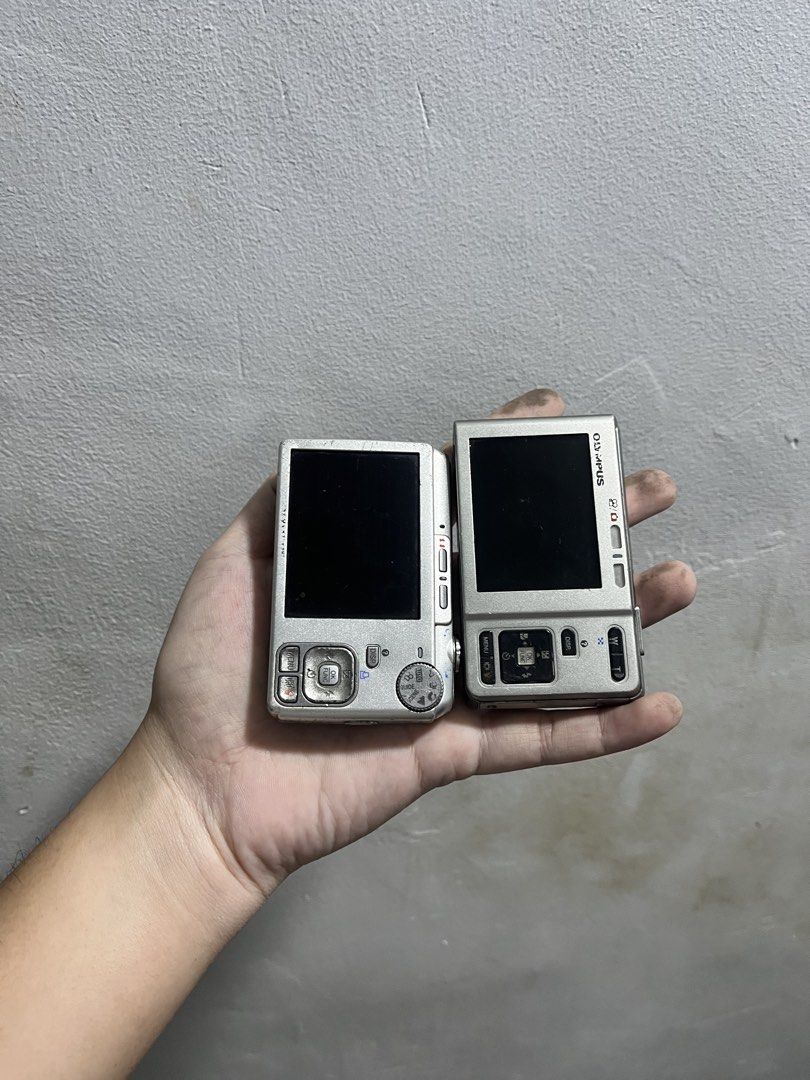 3 digital cameras untested units (Category: Cameras) located in Manila. Submitted by apple_siri (Listing ID 1449523707, Image 2). Description: No batteries kaya declared untested as is po ito no testing upon pickup ng units etc .