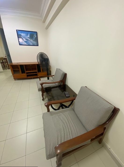 (Category: ) located in . Submitted by your_rental_specialist (Listing ID 1449471406, Image 1). Description: .