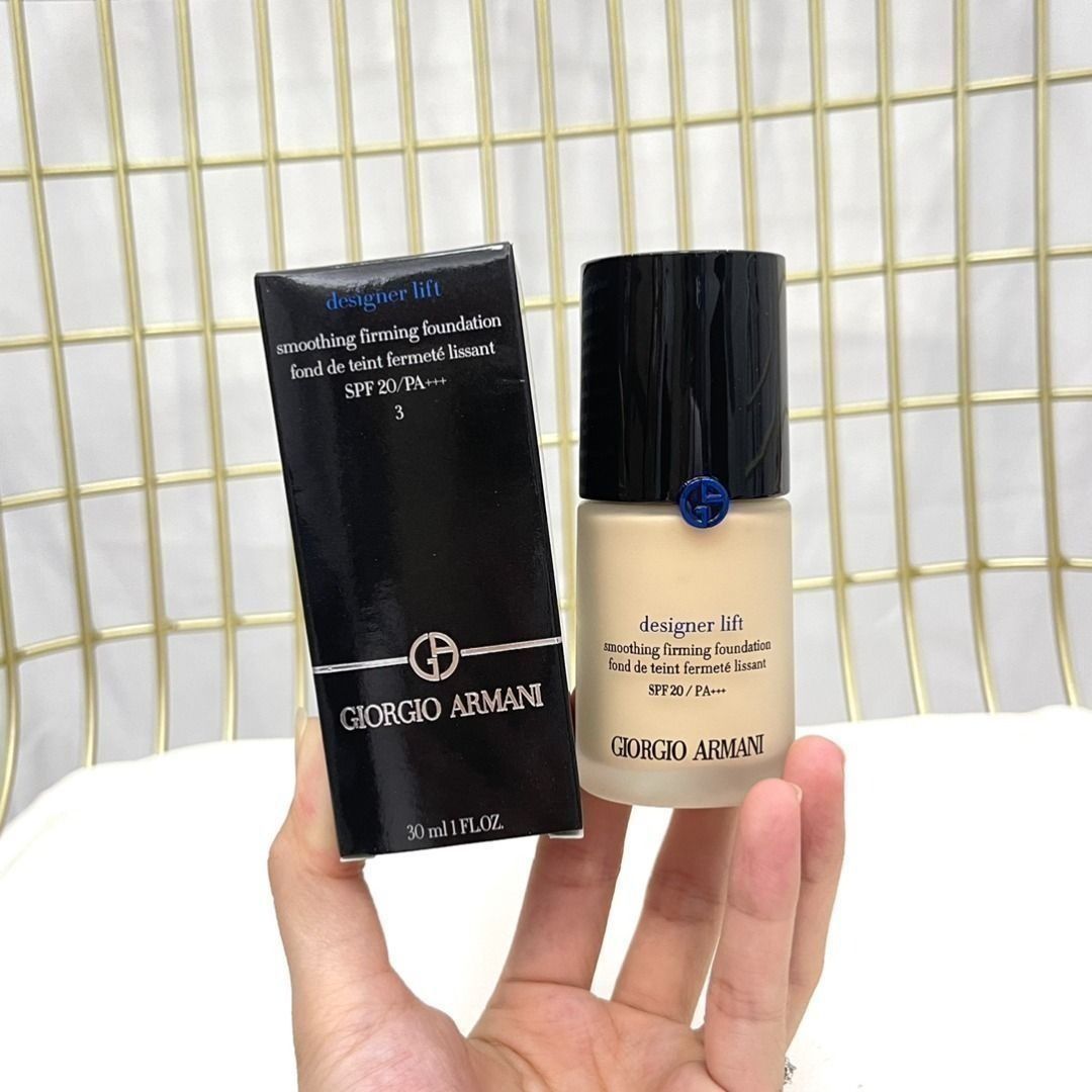 順豐包郵 GIORGIO ARMANI 🔵設計師粉底液 SPF20 PA+++ Designer Lift Smoothing Firming Foundation 30ml 🔴POWER FABRIC+ 升級版權力零瑕持久粉底液#2 #3 SPF20 30ml （分類：化妝品）位於 Hong Kong。 由 ivory1997 提交（商品編號 1449384985，圖片 3）。簡介： 🔵 Designer #2 #3 🔴 Power Fabric+ #2 #3。