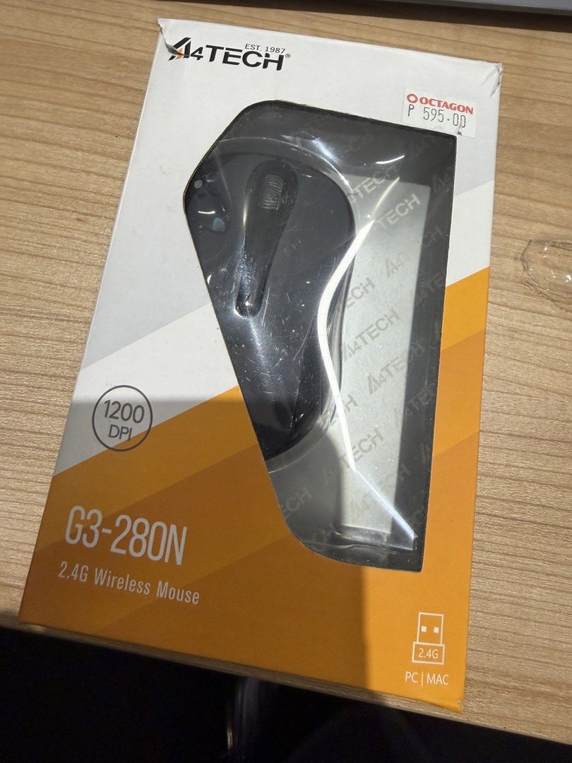 A4Tech G3-280N 2.4G Wireless Mouse (Category: Mouse & Mousepads) located in Manila. Submitted by declutterprelovedwtkrizzia (Listing ID 1449527638, Image 2). Description: - A4Tech G3-280N Wireless Mouse - Color: Glossy Grey - Connection: 2.4G Wireless - DPI: 1200 RFS: Found the usb of the company provided same mouse.