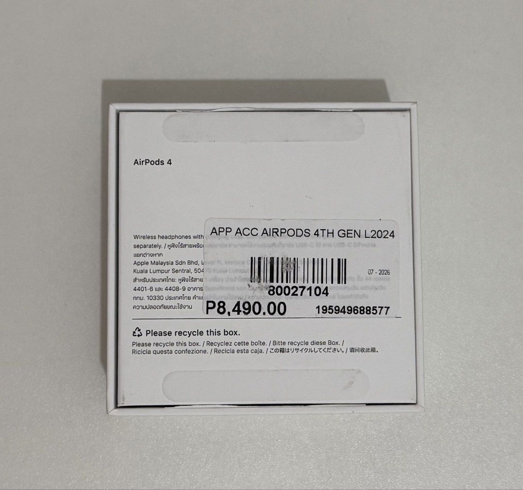 Apple AirPods 4th Gen L2024 Wireless Earbuds (Category: Earphones) located in Bacoor. Submitted by sgfrdluis_24 (Listing ID 1449500480, Image 2). Description: Apple Airpods 4th Gen New — Never used Bought July 12, 2026 in Beyond the Box ATC for ₱8,490.00 Opened just to check if it works; other than that never used. RFS: Changed minds Actual photos posted. Still negotiable. + SF..