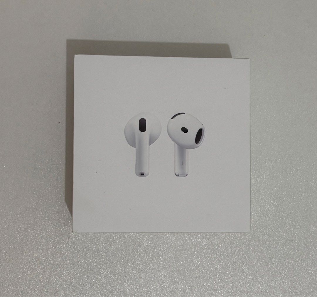 Apple AirPods 4th Gen L2024 Wireless Earbuds (Category: Earphones) located in Bacoor. Submitted by sgfrdluis_24 (Listing ID 1449500480, Image 1). Description: Apple Airpods 4th Gen New — Never used Bought July 12, 2026 in Beyond the Box ATC for ₱8,490.00 Opened just to check if it works; other than that never used. RFS: Changed minds Actual photos posted. Still negotiable. + SF..