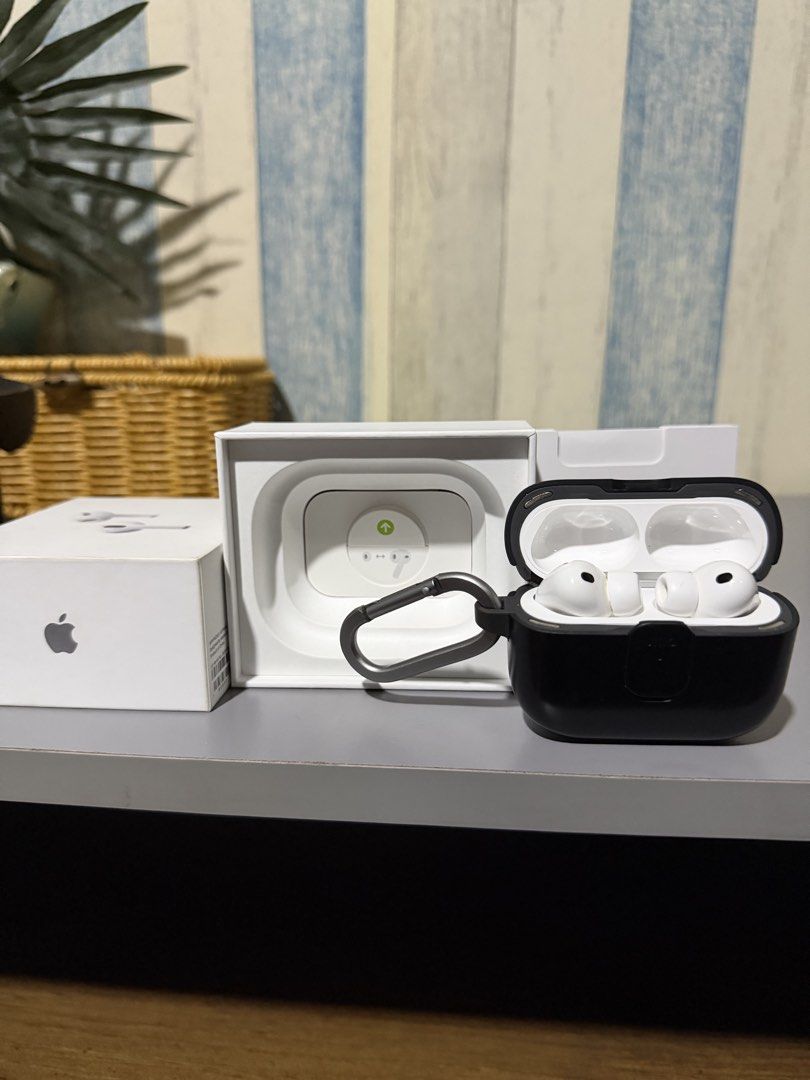 Apple airpods pro 3 (Category: Earphones) located in Kuala Lumpur. Submitted by muhammadnajib0609 (Listing ID 1449379062, Image 3). Description: Original Apple airpods pro 3 untuk di lepaskan. Baru 3 bulan di gunakan dan masih ada warranty original apple. Reason jual sebab ada earbuds baru. Kondisi masih tip top 10/10. Buat kerja, main game ka buat bersukan ka semua boleh. Cod area tawau jauh kita bincang sampai jadi..