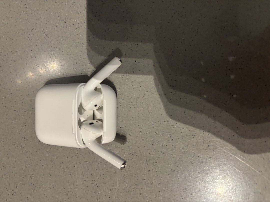 Apple AirPods with Charging Case