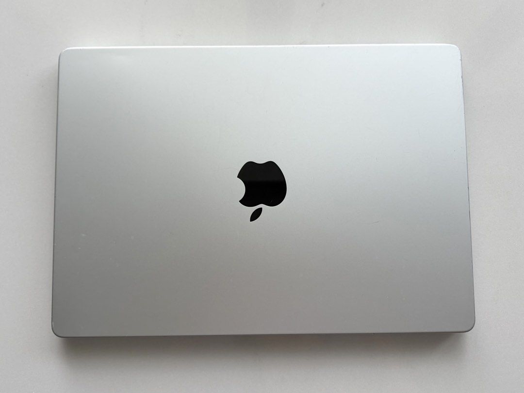 Apple MacBook Pro 14-inch M1, 16GB, Silver