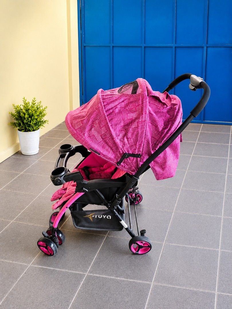 APRUVA ALLER Stroller Pink - Reversible, Reclinable (Category: Strollers) located in Manila. Submitted by sandralove07184 (Listing ID 1449386034, Image 2). Description: 🌸 Apruva Aller Reversible Baby Stroller for Sale 🌸 Selling our pre loved Apruva pink baby stroller in good used condition. Lightweight, easy to push, and folds for convenient storage and travel. Comes with a canopy for sun protection, storage basket underneath, and cup holder tr