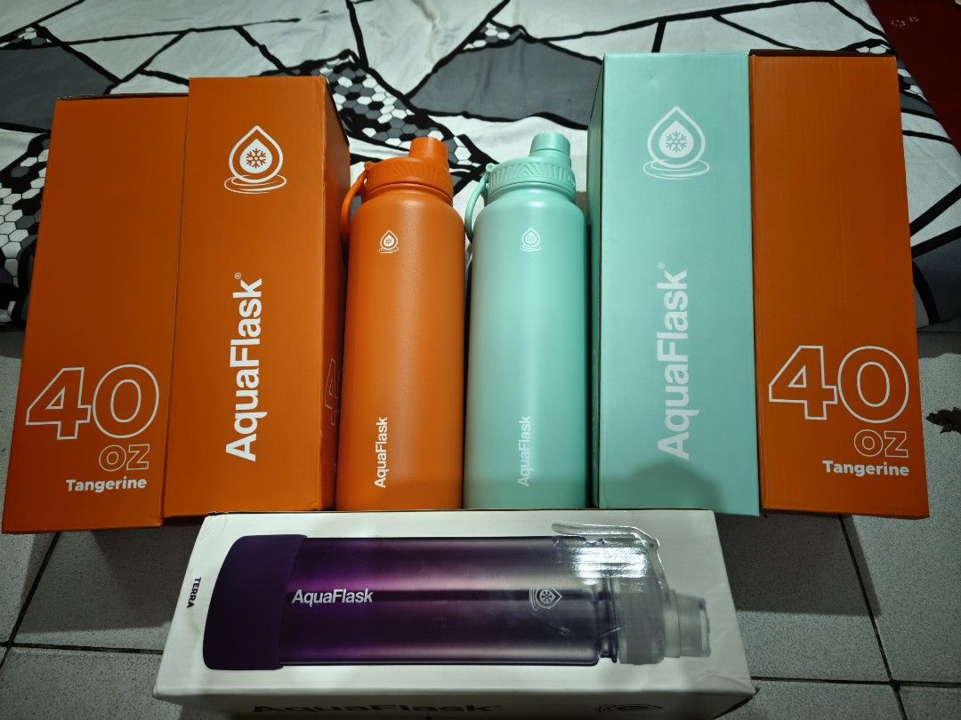 Aquaflask 40 oz (Category: Water Bottles & Tumblers) located in Navotas City. Submitted by sellmystuff2 (Listing ID 1449415016, Image 2). Description: Brandnew with box 100% Authentic Aquaflask 40 oz only ✅1pc. Tangerine ✅1 pc. Mint Gelato 550 nalang each‼️ ‼️BELOW SRP‼️ Ready to ship‼️ Navotas Location.