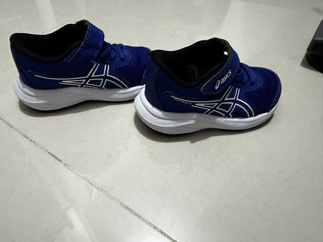 Asics 兒童運動鞋 （分類：嬰兒及小童流行時尚）位於 Hong Kong。 由 wynm9387 提交（商品編號 1449363037，圖片 3）。簡介： 圖五為尺碼。 沒有盒。。