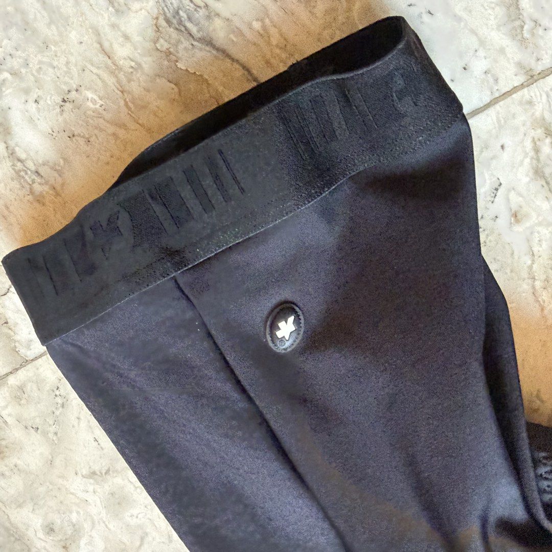 Assos campionnsimo bib (Category: Activewear) located in Cavite. Submitted by epiboie (Listing ID 1449400028, Image 2). Description: Assos bib Size medium Excellent condition good as new pa No issue Cavite location Can do shipping thru lalamove -.