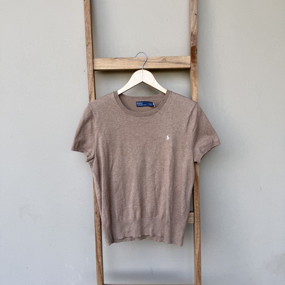 AUTHENTIC polo ralph lauren brown cotton blend short sleeve knit top sweater (Kategori: Atasan) berada di Semarang. Dikirim oleh urdailydeals (ID iklan 1449337610, Gambar 1). Deskripsi: 🦋AUTHENTIC polo ralph lauren brown cotton blend short sleeve knit top sweater🦋 ld: 100 p: 60 bahan: rajut/knit. halus tidak gatal warna: as on pic tidak ada foto pemakaian‼️ harga belum ongkir‼️ made offer = deal / no cancel‼️ no refund / no retur‼️ no try on pi
