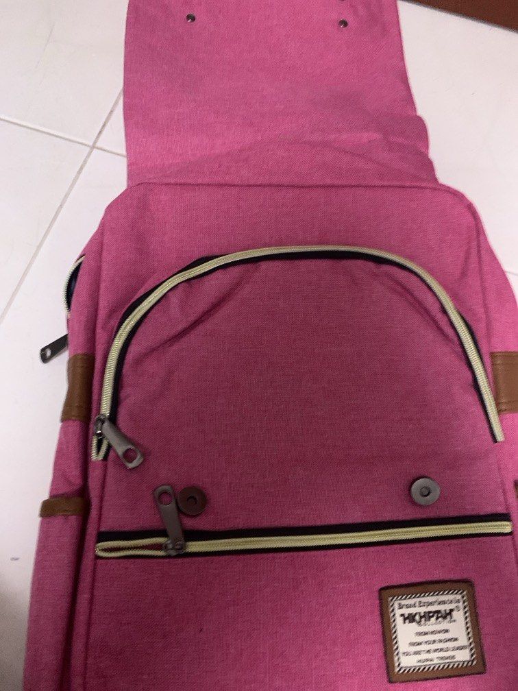 Backpack (Category: Backpacks) located in Singapore. Submitted by sport_palace (Listing ID 1449350472, Image 3). Description: Brand new unit . Self collection at Singapore 680132. Choa Chu Kang Ave 1.