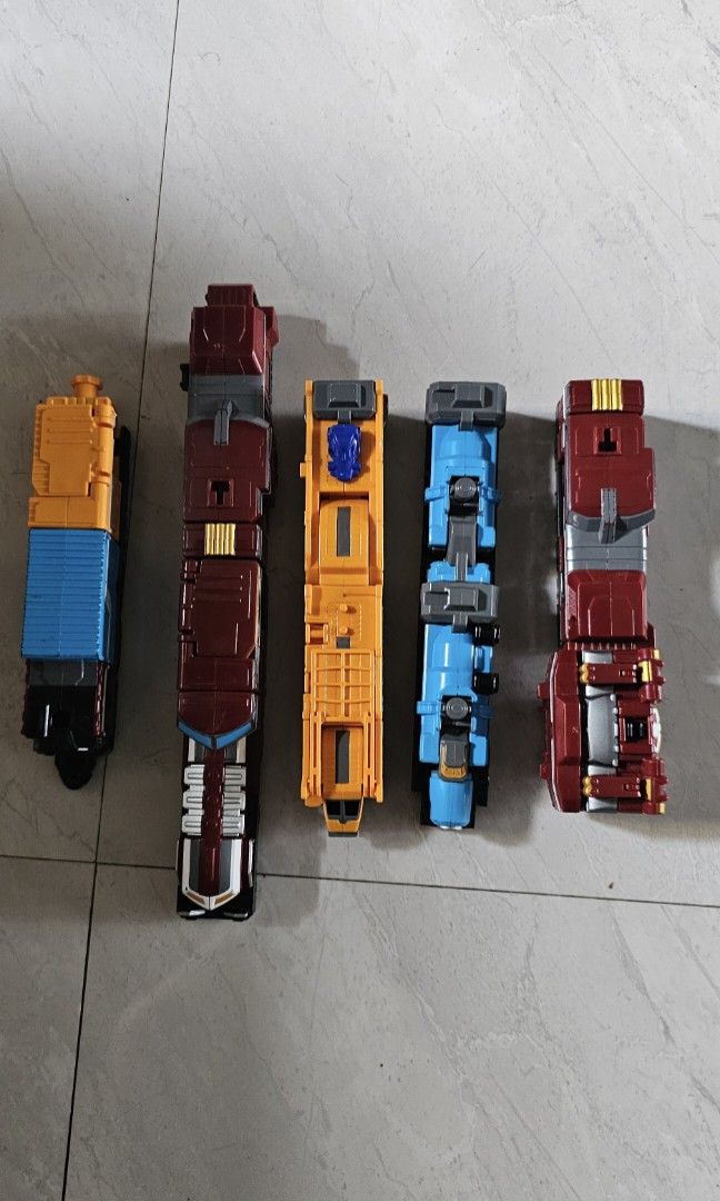 Bandai DX Diesel Oh Mecha (Category: Vehicle & Diecast Models) located in Baguio. Submitted by bitsbaguio (Listing ID 1449409995, Image 2). Description: - One missing small red car in the car carrier resha - tight joints - only displayed - WYSIWYG .