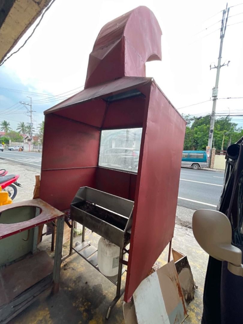 BBQ Grill Cover & Pot Stand (Category: Other Kitchen Appliances) located in Taguig. Submitted by youngmasterrhum (Listing ID 1449414316, Image 3). Description: 🔥GRILL STATION COVER & POT STAND!🔥 Upgrade your food business or start a new venture? Get both the Grill Cover and Pot Stand to elevate your setup. Available for purchase separately or together: 🏷️ ITEM 1: Red Commercial BBQ Grill Station 👉 ₱2500 (Cover and Stand ONLY) ✅ BUILT FOR BUSI