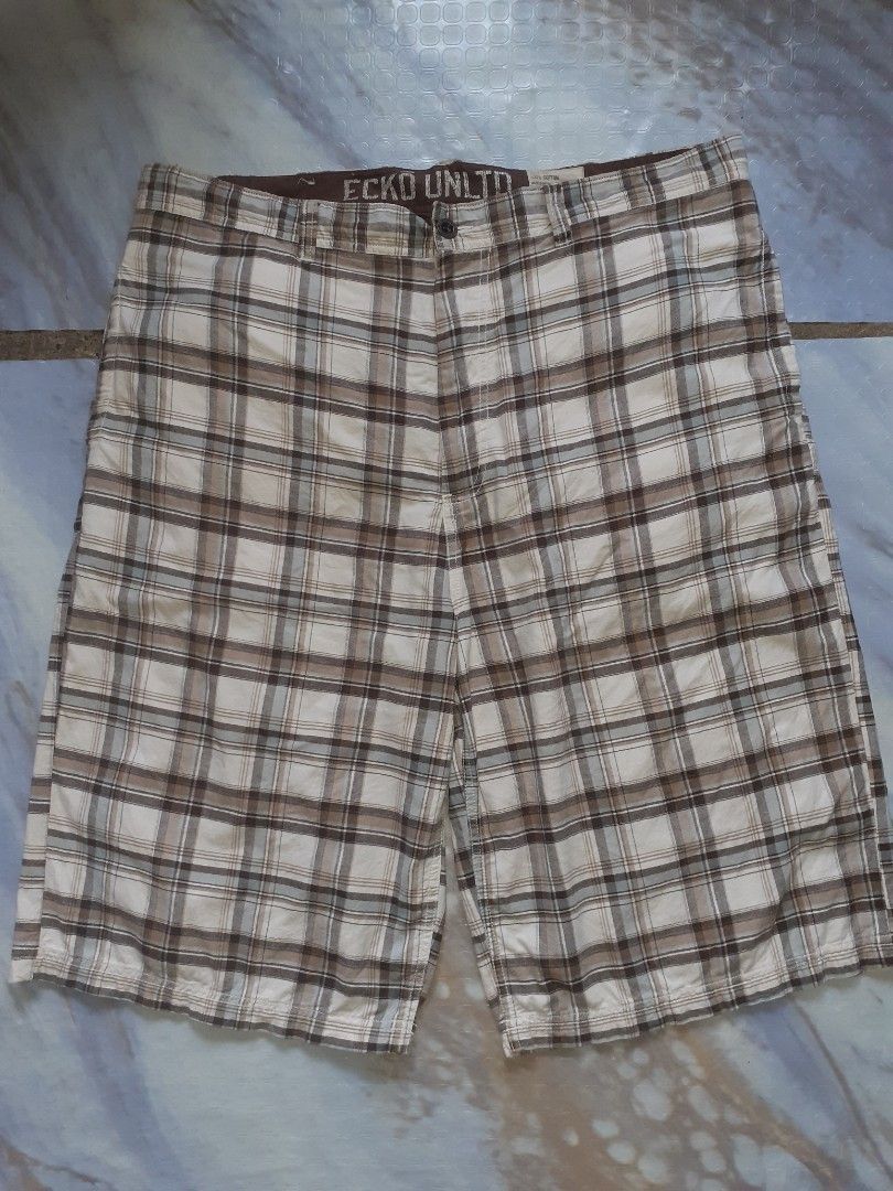 ecko unltd bilhin nyona mga nigaa (Category: Shorts) located in Alaminos. Submitted by troyjared67 (Listing ID 1449363580, Image 2). Description: size 38 on tag walang issue.