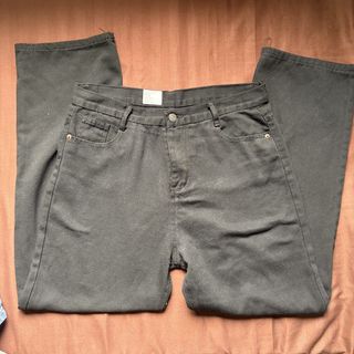 (Category: ) located in . Submitted by presarang_ (Listing ID 1449374884, Image 1). Description: .