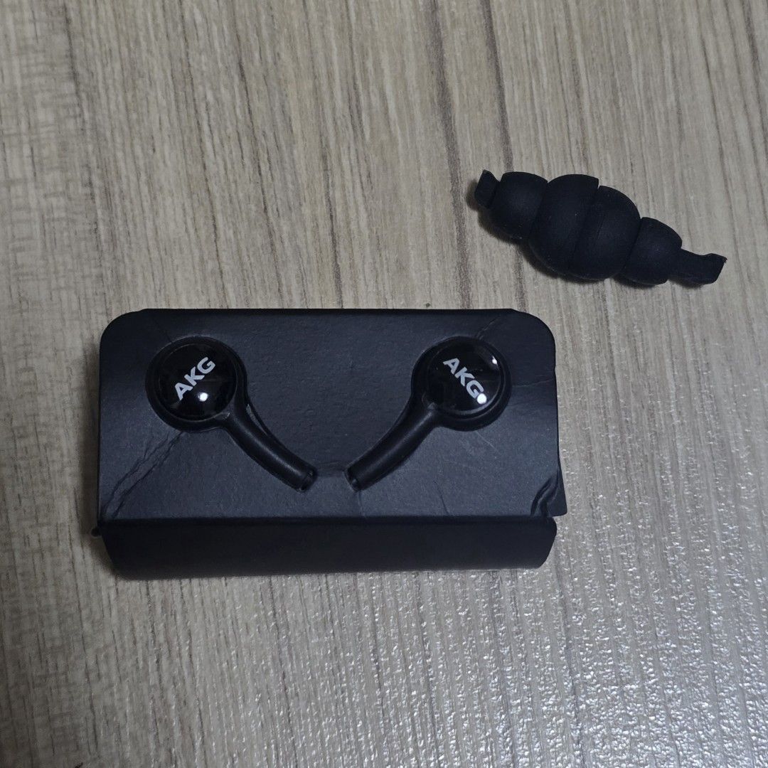 BN Samsung AKG Earpiece with Microphone, in Type C In Ear