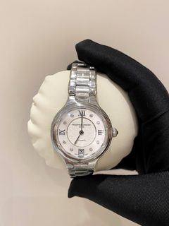 (Category: ) located in . Submitted by watchluxury888 (Listing ID 1449395305, Image 1). Description: .