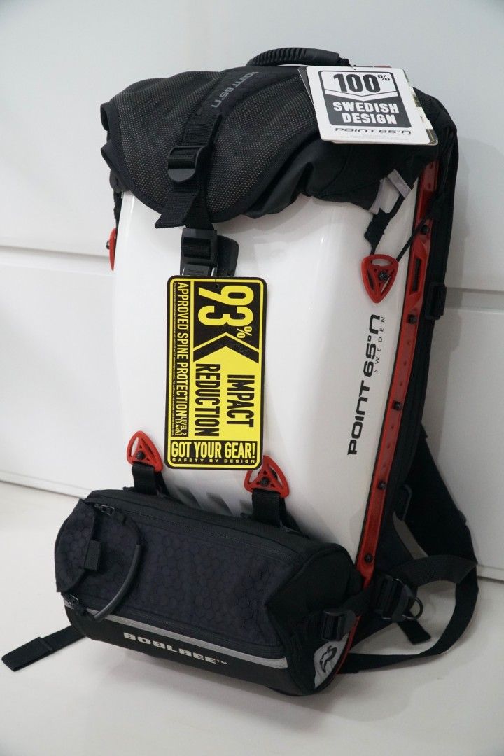 Brand New Point 65 N Boblbee GTX 25L Hardshell Backpack (Category: Backpacks) located in Caloocan City. Submitted by louiefranciscoc (Listing ID 1449448601, Image 3). Description: For your Spine Protection while riding FOR SALE: Latest Version Point 65°N Sweden Boblbee GTX 25L IGLOO WHITE W/ RED ACCENT Condition: Brand New Price: P32,000 Color: Glossy White with Red Rails & Triaxials Capacity: 25L Inclusions: Bag CE reflective stickers Point 65 p