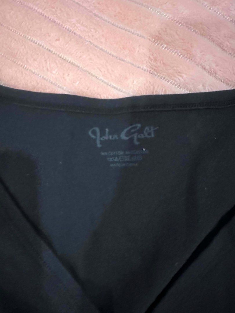 Brandy Melville (Category: Shirts) located in Manila. Submitted by alainachu (Listing ID 1449466371, Image 3). Description: Brand New Original From US MOP: Gcash Shipping via Lalamove or Meet up.