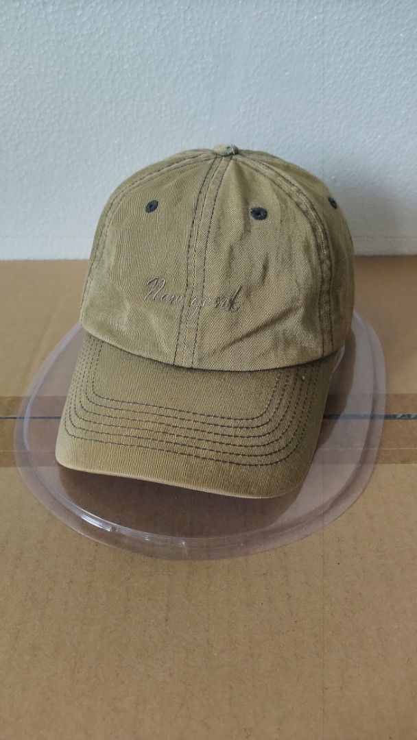 Brookside Cap (Category: Cap & Hats) located in Beranang. Submitted by am2109 (Listing ID 1449402170, Image 1). Description: saiz dewasa item bundle perlu dicuci sebelum pakai self collect semenyih pos dfod jnt.