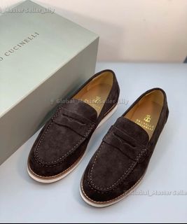 (Category: ) located in . Submitted by fashion.luxe (Listing ID 1449492522, Image 1). Description: .