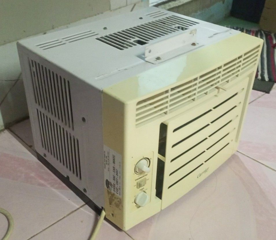 Carrier Aircon .5hp INVERTER GRADE (Category: Air Conditioning and Heating) located in Mandaluyong City. Submitted by chardsarmi36435 (Listing ID 1449388174, Image 3). Description: Carrier .5hp INVERTER GRADE With 12hours timer No issue No history of repair Test all you want.