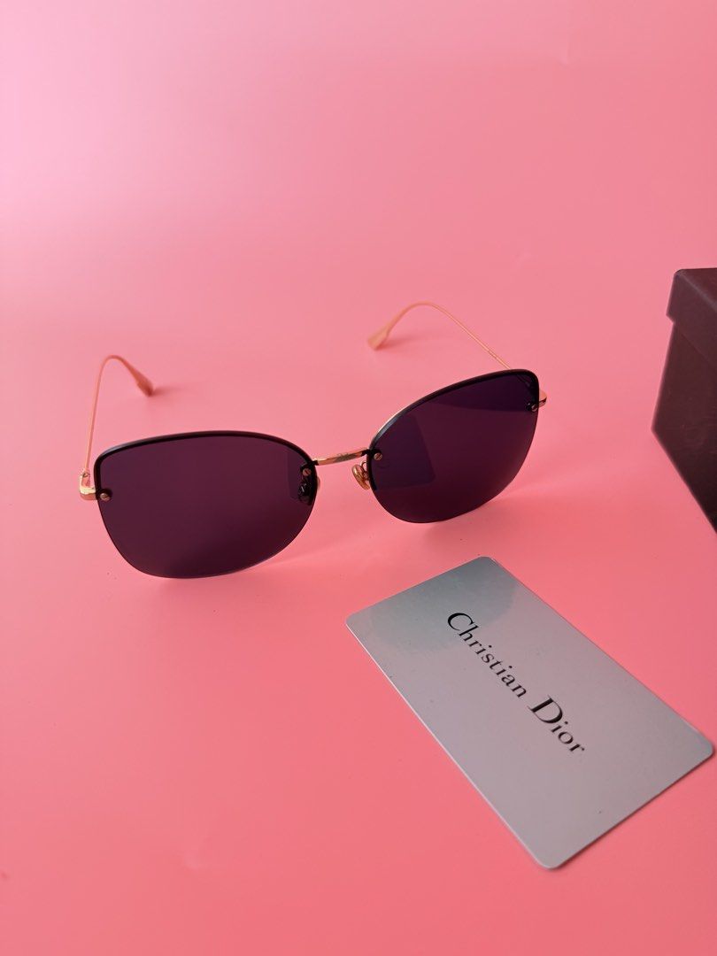 Christian dior sunglasses Shades 💯 Authentic (Category: Luxury Accessories) located in Manila. Submitted by _prettyquick (Listing ID 1449335535, Image 2). Description: 100% authentic Follow us on instagram for more items @_prettyquick.