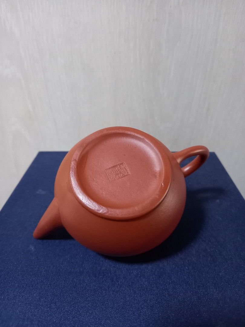 Clay teapot508384220744919043