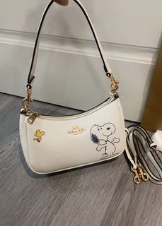 (Category: ) located in . Submitted by premiumoutlets. (Listing ID 1449437245, Image 1). Description: .