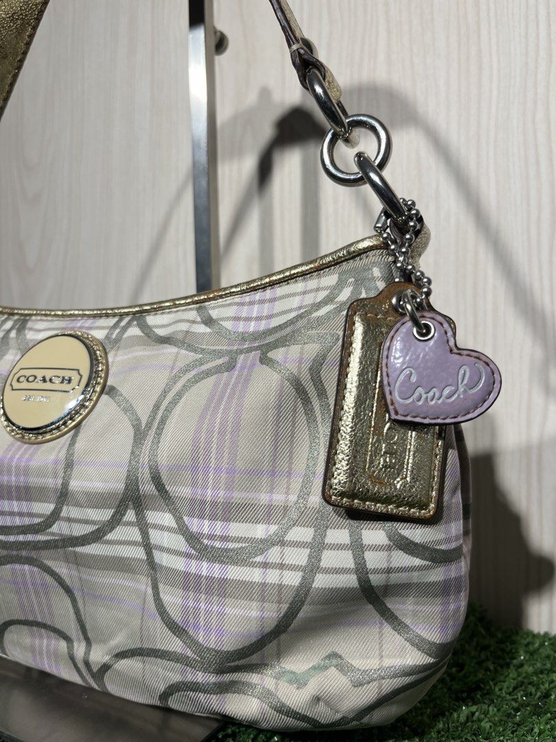 Coach tantan plaid baguette (Category: Shoulder Bags) located in Bambang. Submitted by uncommon_ph (Listing ID 1449531386, Image 2). Description: This Coach Signature bag is a tartan plaid baguette model, featuring gold metallic crinkle leather trim.