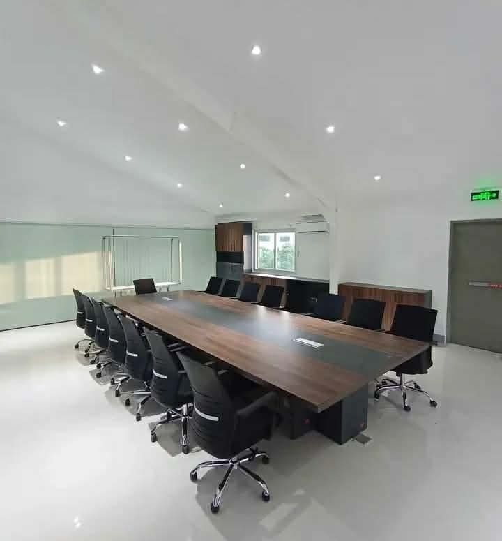 Conference Table, Desks, and Chairs for Office (Category: Office Furniture & Fixtures) located in Manila. Submitted by eloizavill76462 (Listing ID 1449462256, Image 2). Description: Customize Office Table / Conference Table -High Pressure Laminated Top -Painted Tubular Legs -With Wire Management -MDF Plyboard Color and design can be customized according to clients preference..