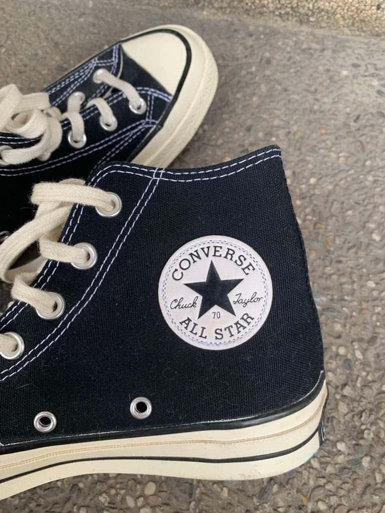 Converse Chuck 70 Hi Black (Category: Sneakers) located in Manila. Submitted by prelovedbypatch (Listing ID 1449327986, Image 2). Description: size: 24.5 cm condition: 9.5/10 rfs: need cash -unisex -no heel drag -4x pa lang nagamit -no box .