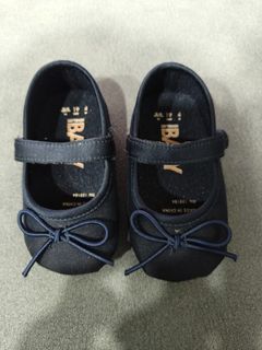 (Category: ) located in . Submitted by zeeeyaaaaa (Listing ID 1449406523, Image 1). Description: .