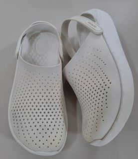 (Category: ) located in . Submitted by CaxeCart (Listing ID 1449476860, Image 1). Description: .