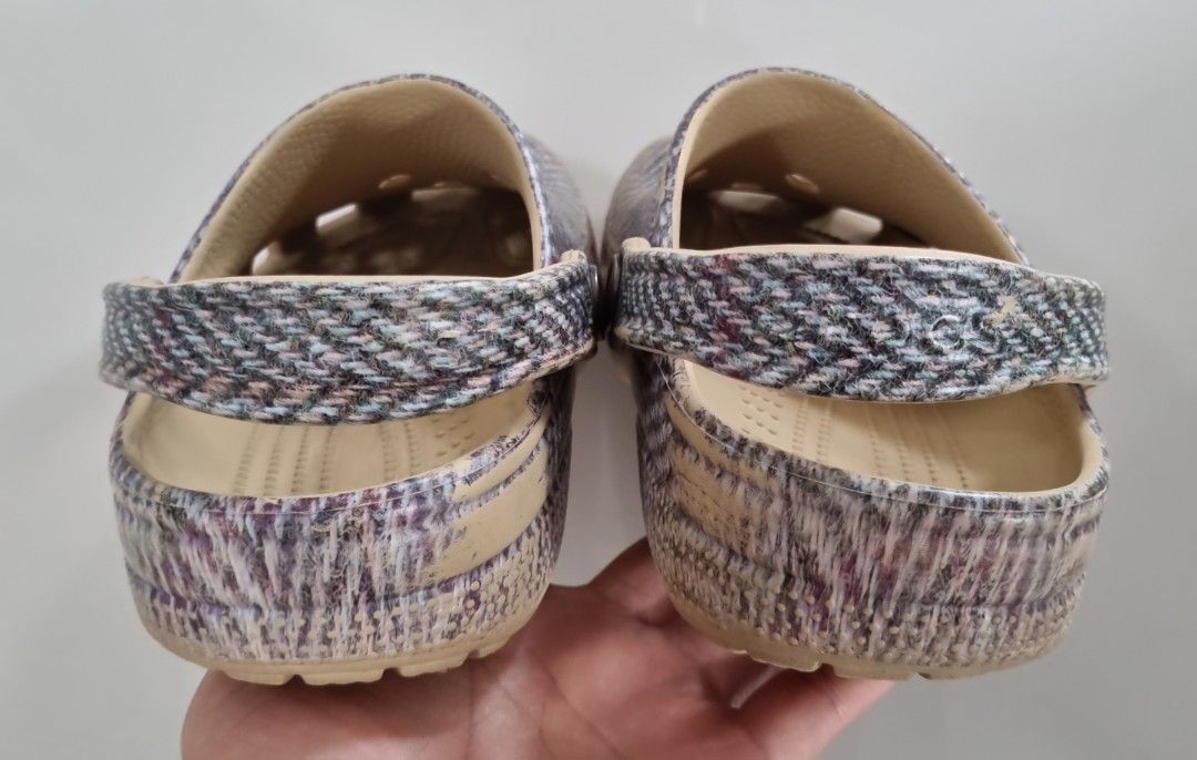 Crocs size 7 (Category: Flats & Sandals) located in Danao, Cebu. Submitted by CaxeCart (Listing ID 1449476441, Image 3). Description: .