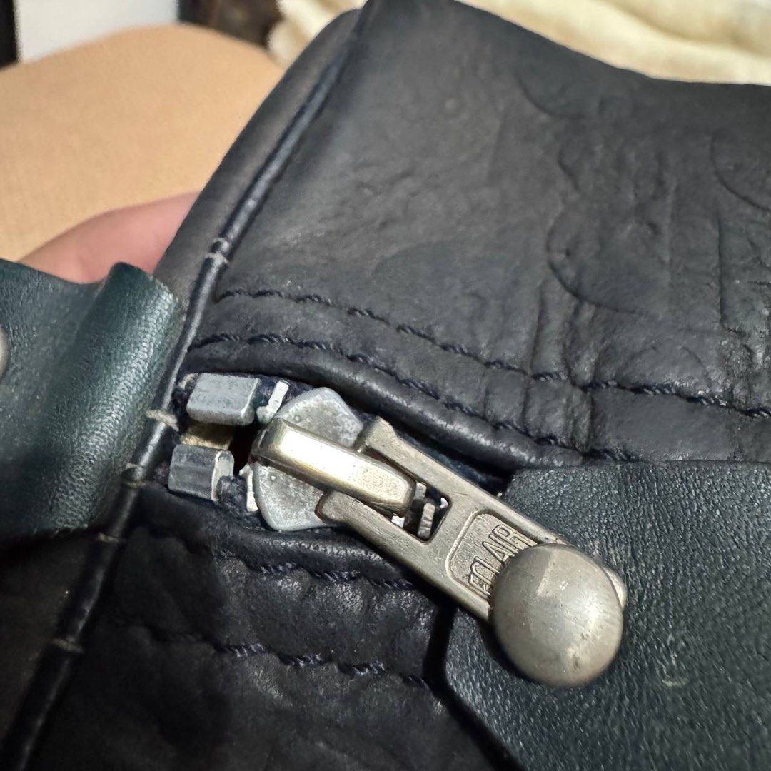 Dior Blue Oblique Leather Duffle Bag - Medium (Category: Luxury Bags & Wallets) located in Angeles City. Submitted by cherrypicked.ph (Listing ID 1449483840, Image 2). Description: Dior Blue Oblique Leather Duffle Bag - Medium Condition & Flaws: (See Detailed Pictures Attached) Made in France 📐 Measurements in CM Height: 19 cm Width: 30 cm Depth: 16 cm Drop: 13 cm 📎 TAKE NOTE : • Please note that this is a used / thrifted piece, and minor imper
