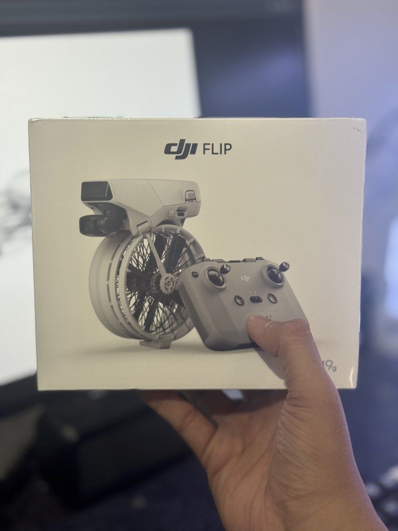 DJI FLIP STANDARD (RC-N3) (Category: Drones) located in Caloocan City. Submitted by robcarrera (Listing ID 1449369961, Image 1). Description: DJI FLIP STANDARD RC-N3 Sale Price: ₱14,990 Specifications: - Under 249 g - 31 minutes Max Flight Time - 13 km Max Flight Distance - 10.7 m/s (Level 5) Wind Speed Resistance - 16 m/s Max Horizontal Speed - 2 GB Internal Storage - 1/1.3 inch CMOS Sensor - Bluetooth 5.0 - 3110 mAh Battery Inclusion: DJI Flip 